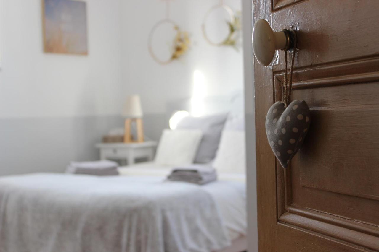 Maison D'Hotes La Poterne Épernay Esterno foto